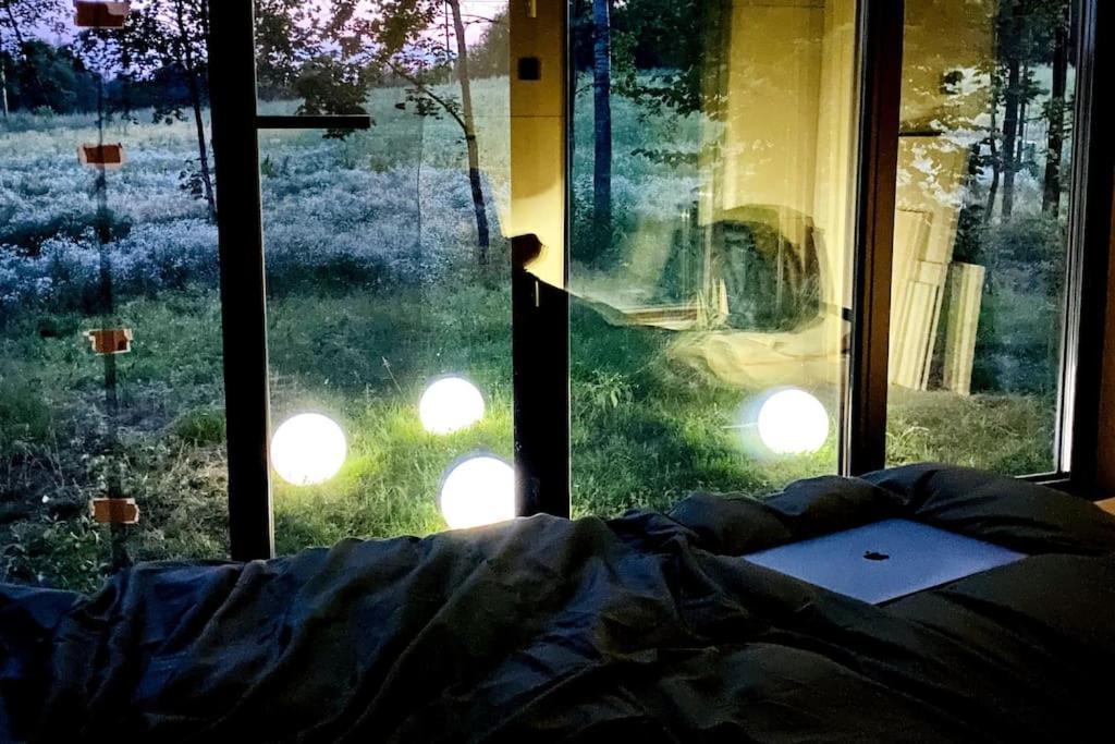 House And Sauna Where City Comforts Meet Nature Aiaste Eksteriør billede
