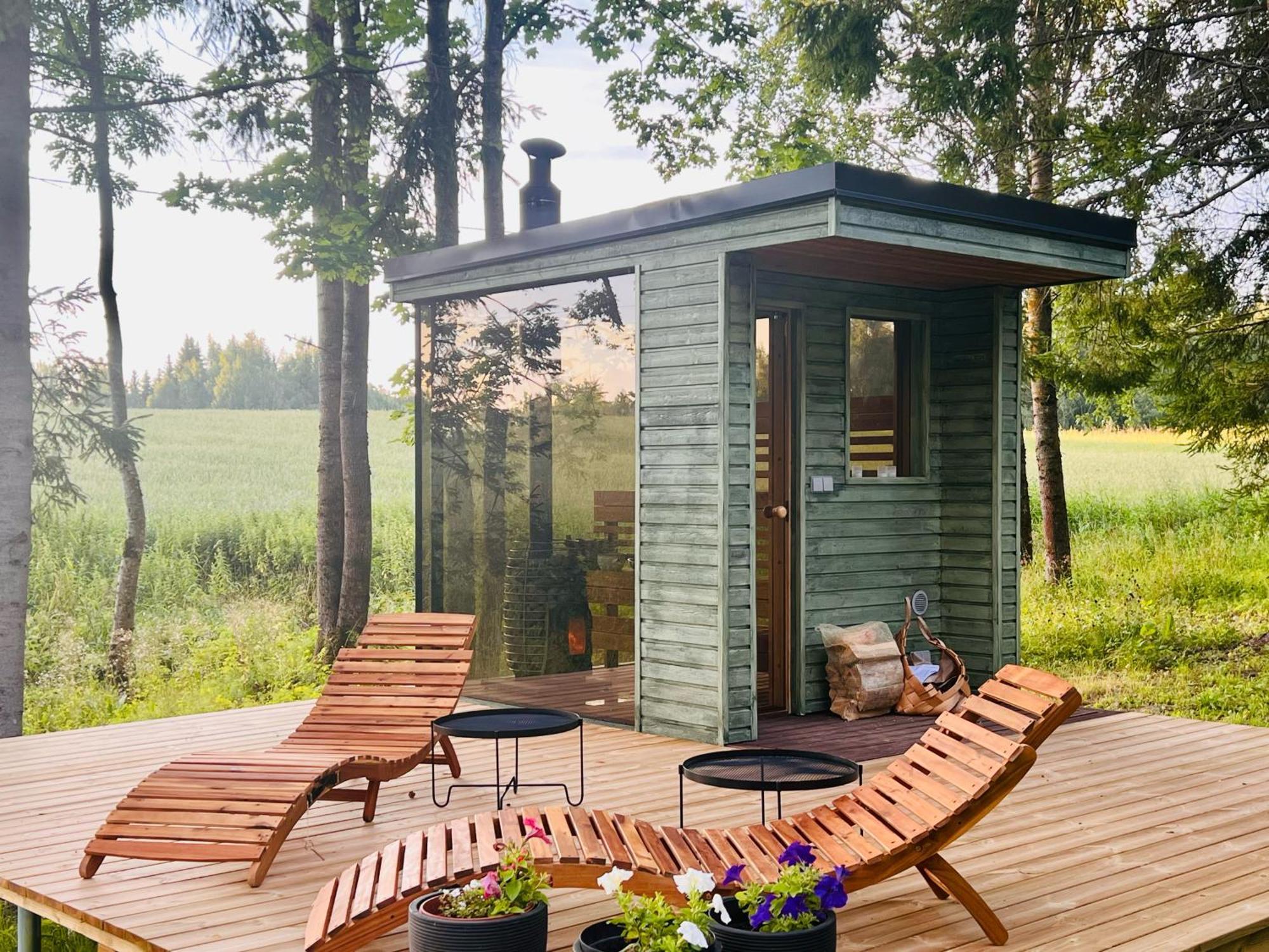House And Sauna Where City Comforts Meet Nature Aiaste Eksteriør billede